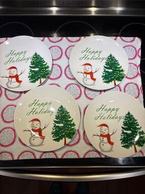 Holiday Snowman Festive 8 Inch Plates Set of 4